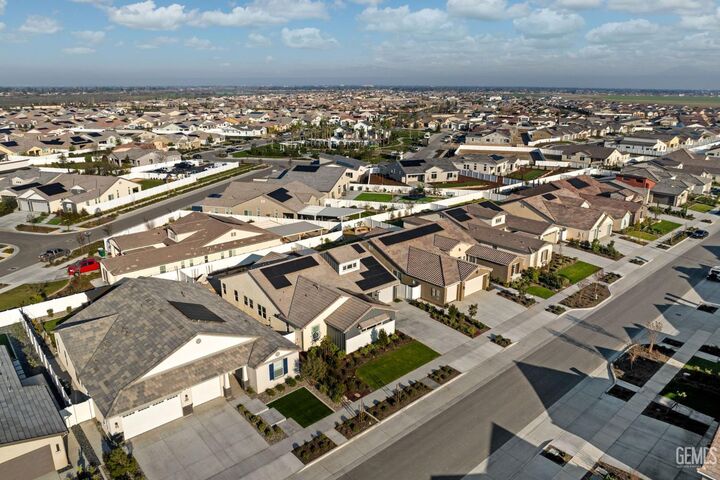 Property Photo:  14912 Rutherford Park Avenue  CA 93311 