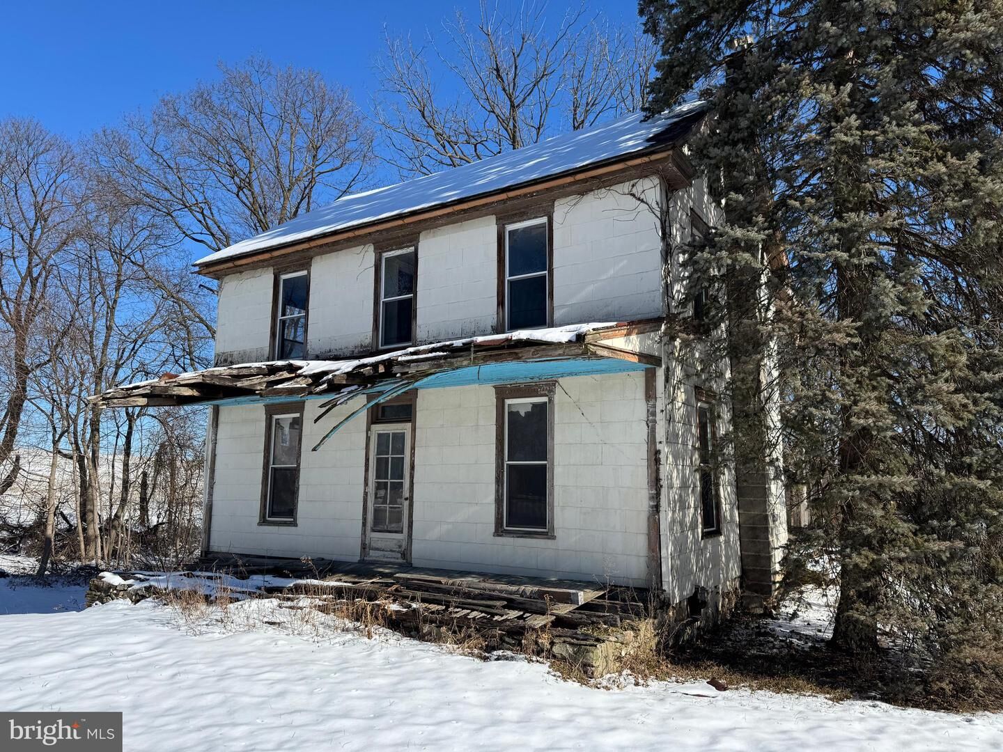 Property Photo:  303 Hilldale Road  PA 17565 