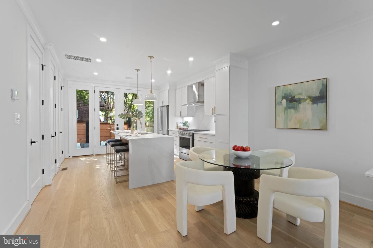 Property Photo:  602 U Street NW  DC 20001 