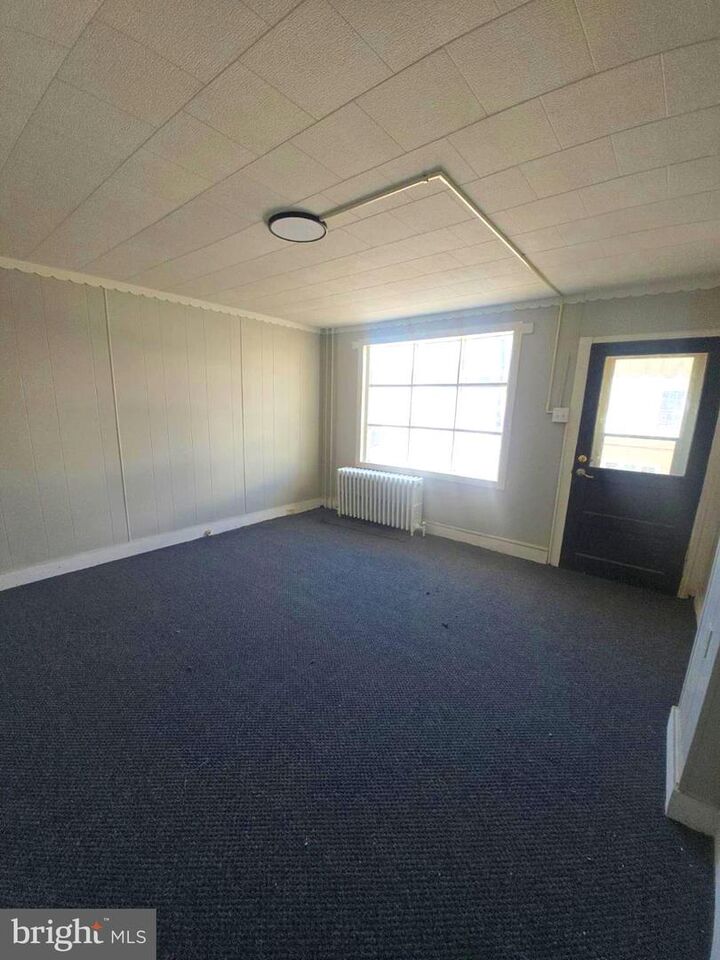 Property Photo:  758 W Walnut Street  PA 17901 