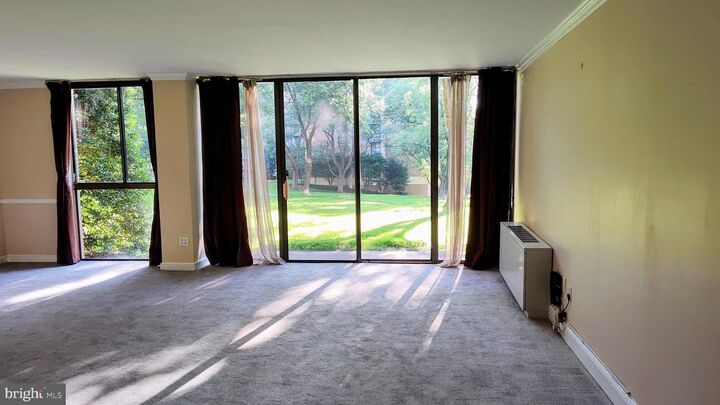 Property Photo: 6100 Westchester Park Drive Tr11 MD 20740