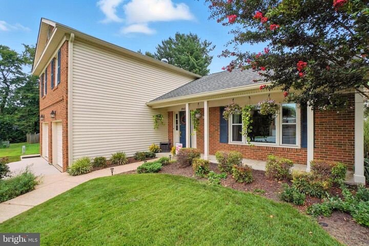 Property Photo:  1860 Yeoman Court  MD 21114 