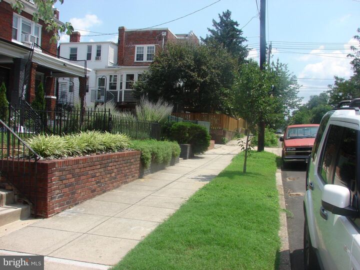 Property Photo: 415 Farragut Street NW DC 20011