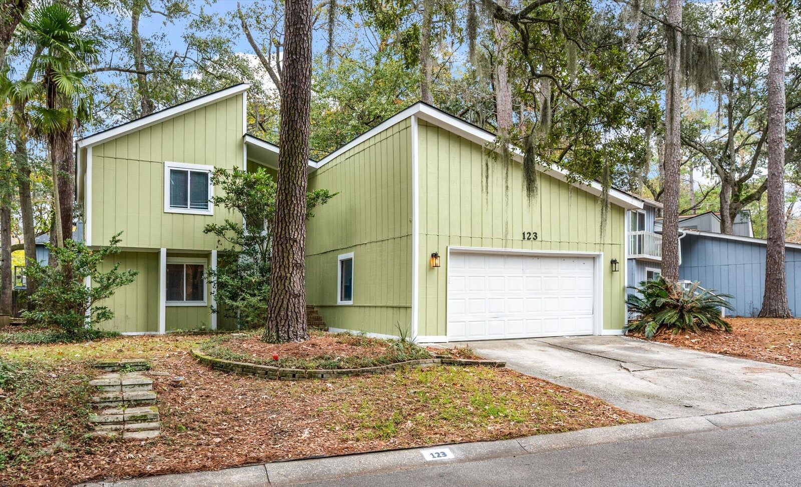 Property Photo:  123 Lancer Drive  SC 29485 