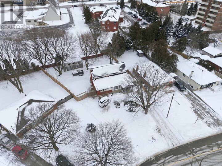 Property Photo: 2036 Mountainside Drive ON L7P 1A7