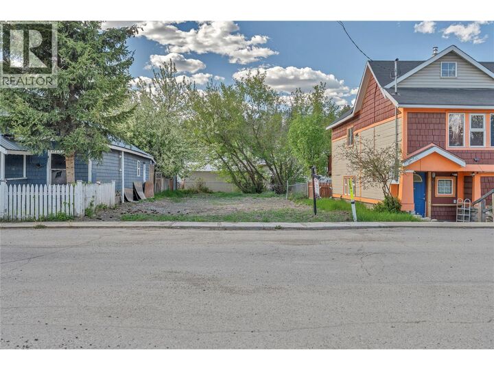 Property Photo:  37 Kenley Avenue  BC V0X 1W0 