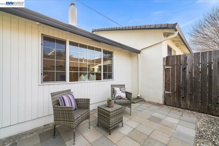 Property Photo: 42077 Miranda St CA 94539