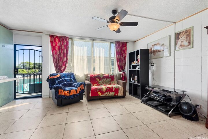 Property Photo:  94-099 Waipahu Street A202  HI 96797 
