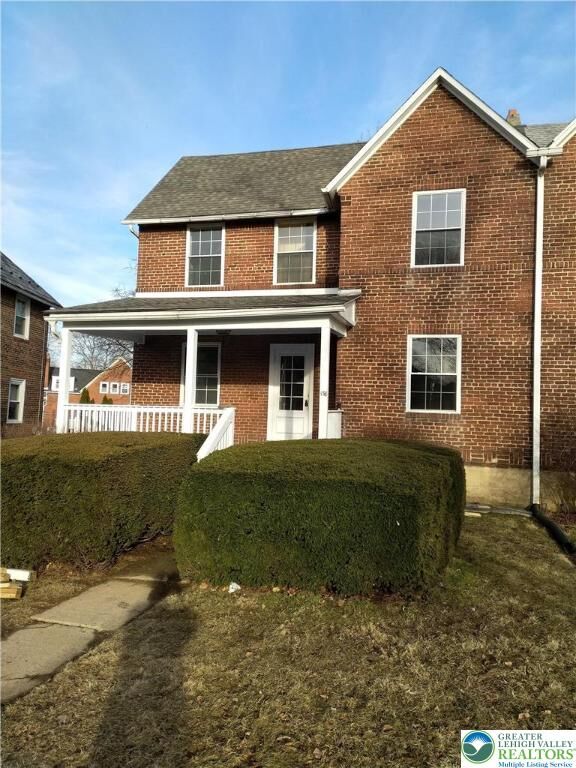 Property Photo:  1138 Arcadia Street  PA 18018 