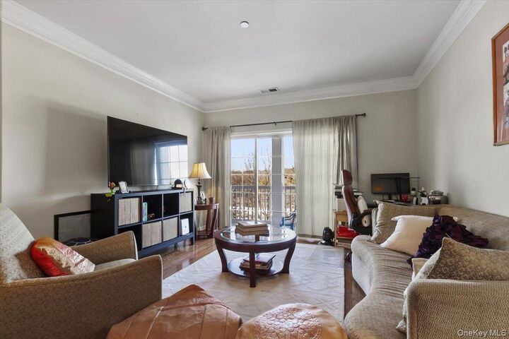 Property Photo:  612 Saratoga Lane  NY 12524 