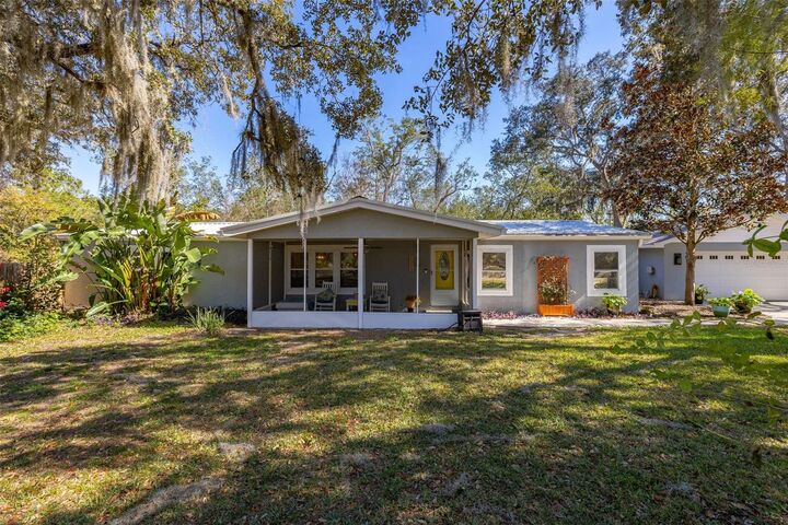 Property Photo:  204 Doe Drive  FL 33837 