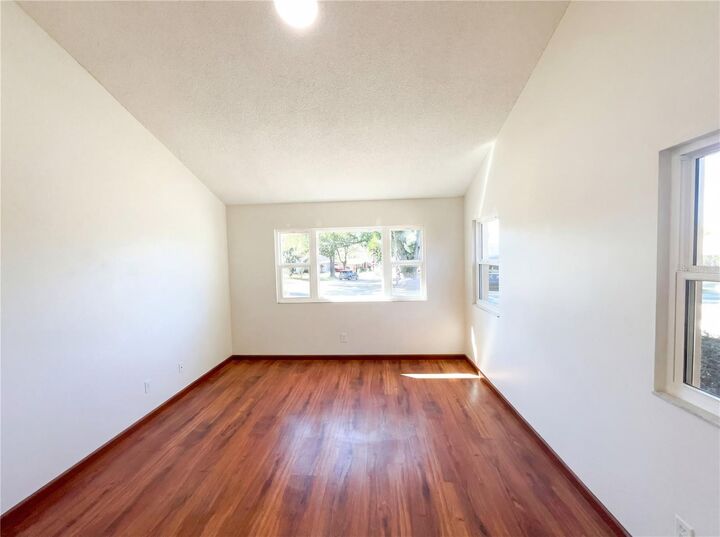 Property Photo:  7106 Keel Court  FL 32835 