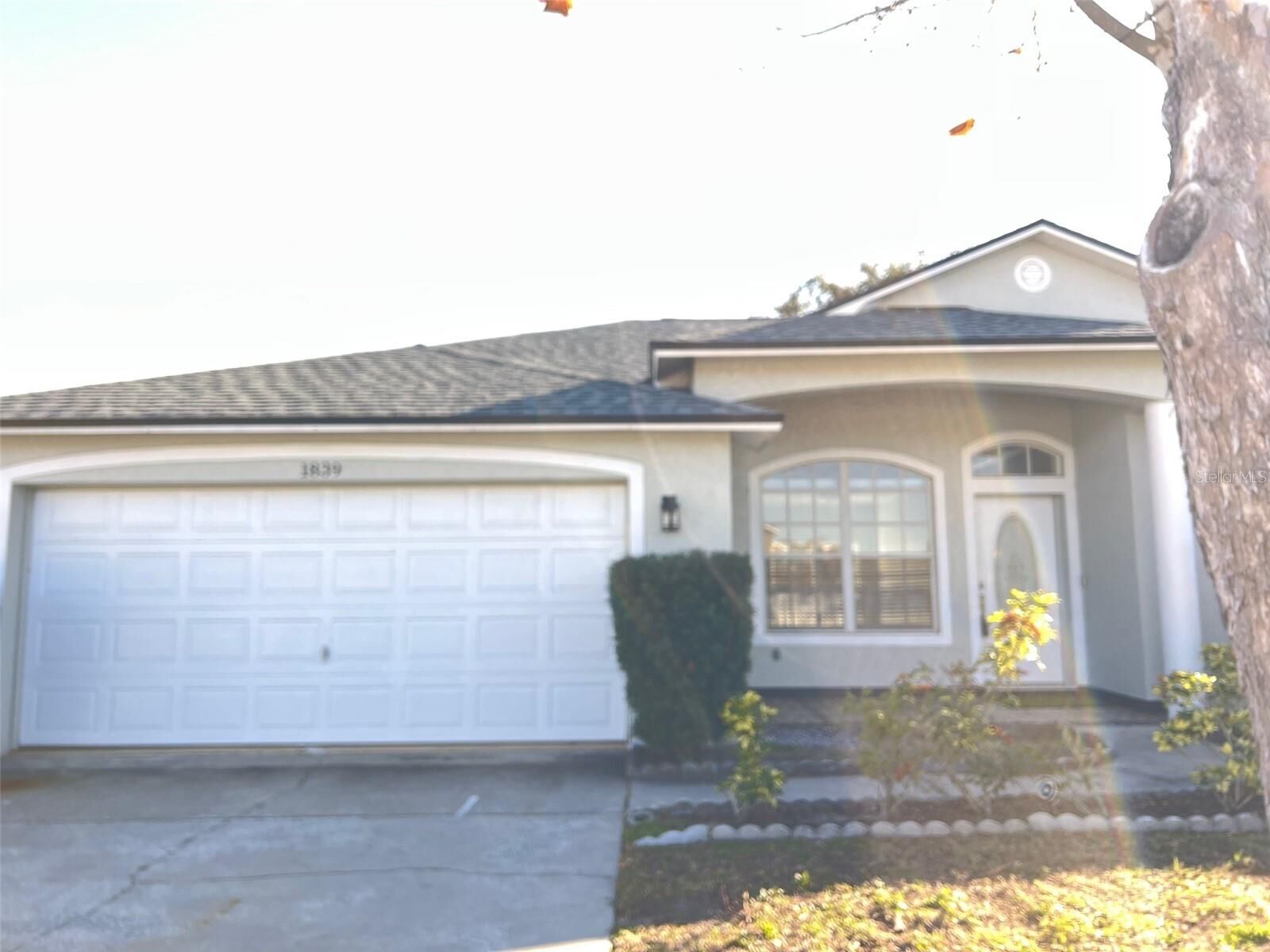 Property Photo:  1839 Sunrise Dunes Court  FL 34689 