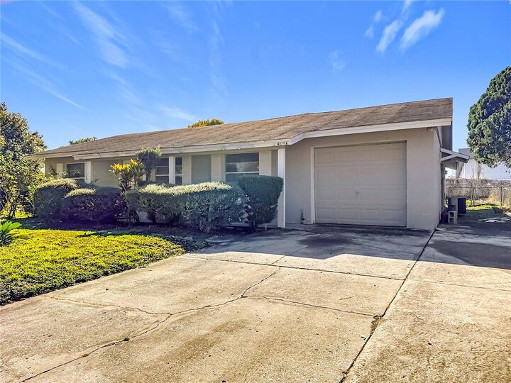 Property Photo:  4502 Alhama Street  FL 32811 
