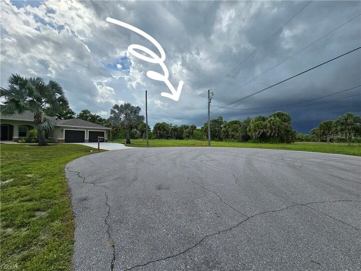 Property Photo:  105 Island Court  FL 33947 