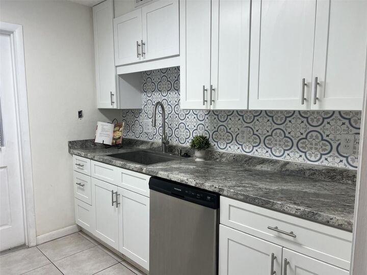 Property Photo:  200 Saint Andrews Boulevard 2302  FL 32792 