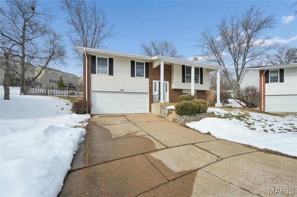 Property Photo:  857 Village Meadow Drive  MO 63021 