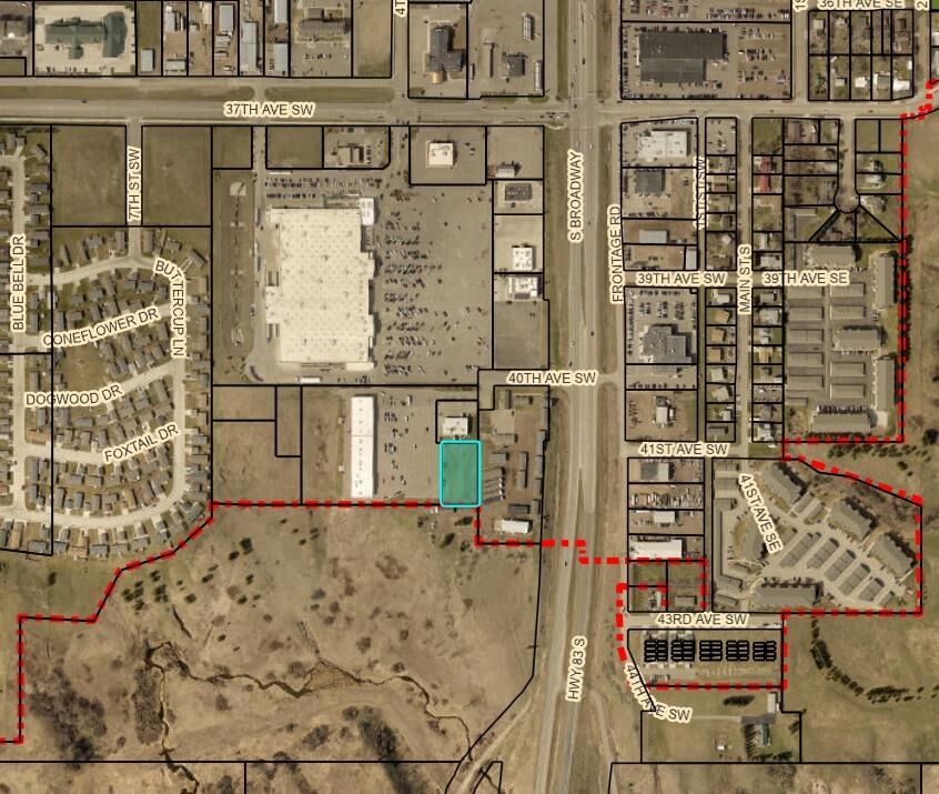 Property Photo:  325 40th Ave SW  ND 58701 