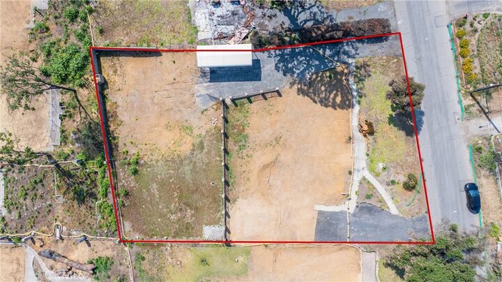 Property Photo:  556 E Las Flores  CA 91001 