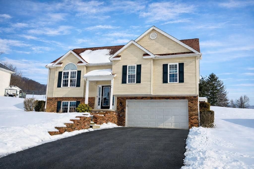 Property Photo:  140 Brandon  VA 24605 