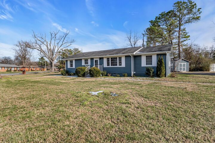 Property Photo:  1015 Glenwood Dr  TN 37129 