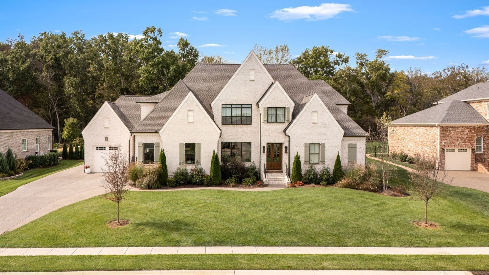 Property Photo:  1047 Sinatra Dr  TN 37135 