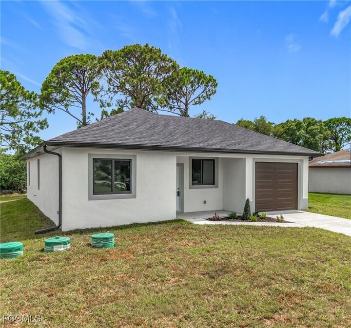 Property Photo:  3705 8th Street SW  FL 33976 