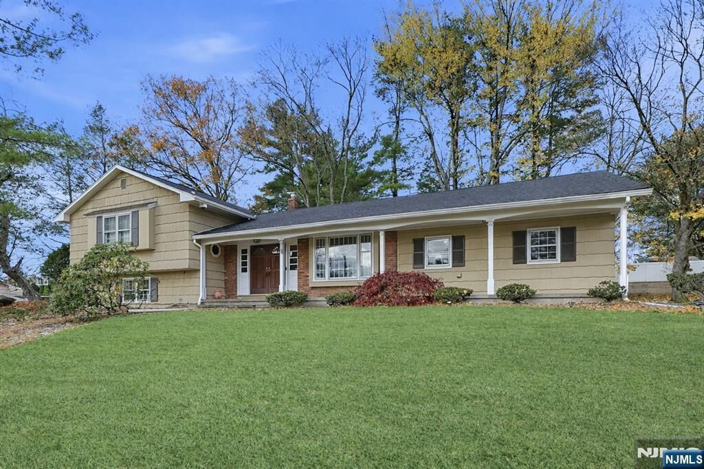 Property Photo:  55 Somerset Drive  NJ 07677 