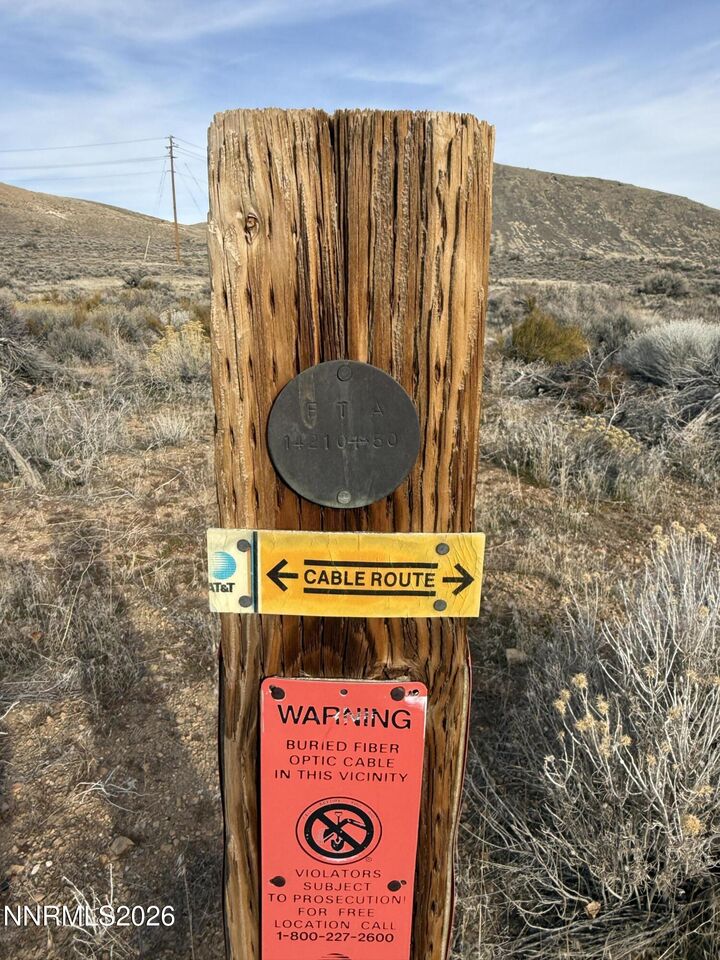 Property Photo: 3472-2 E Arrowhead Drive NV 89706