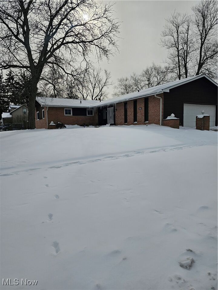 Property Photo:  840 Archer Road  OH 44146 