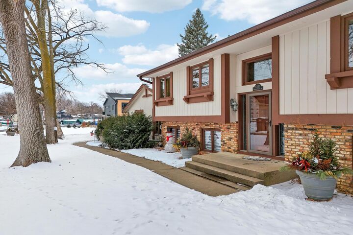 Property Photo: 5335 Baywood Shores Drive MN 55364