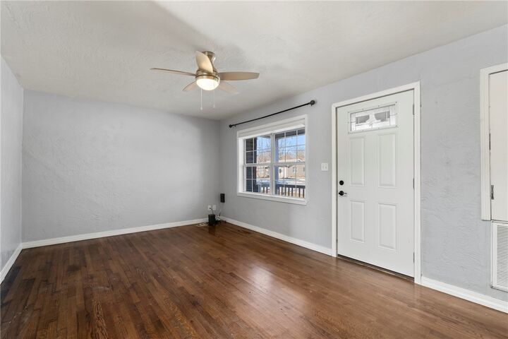 Property Photo: 614 W Harvard Street AR 72761