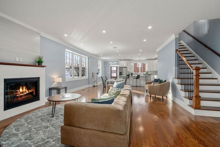 Property Photo:  667 Boylston St 667  MA 02459 