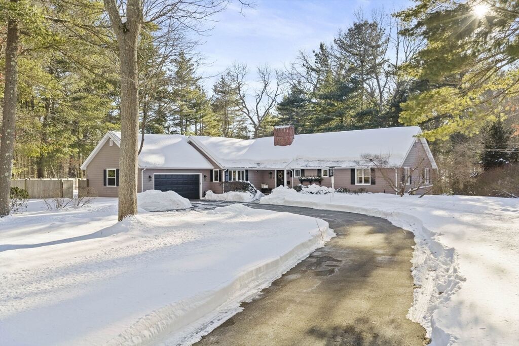 Property Photo:  9 Mast Hill  MA 02043 