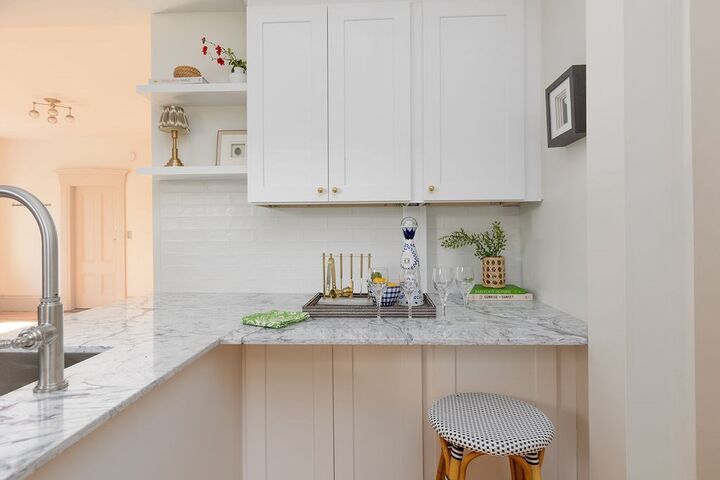 Property Photo:  6 Mount Vernon  MA 01945 