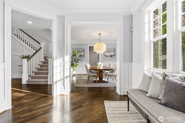 Property Photo:  1416  105th Avenue SE  WA 98004 