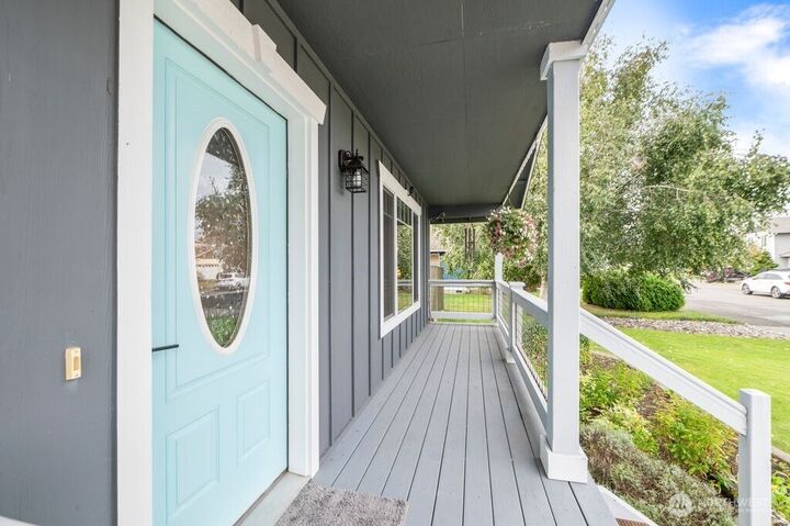 Property Photo:  4849  Starfish Lane  WA 98230 