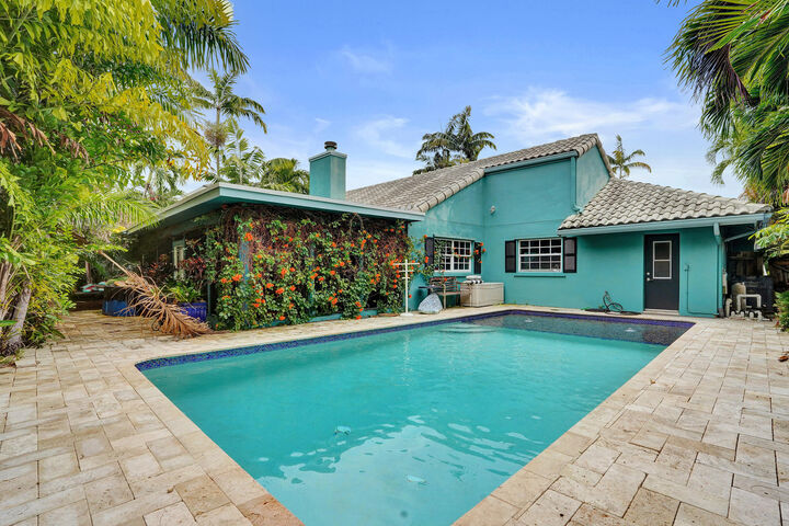 Property Photo: 2831 NE 34th Court FL 33064