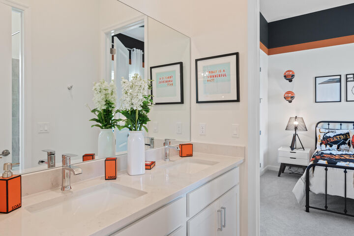 Property Photo: 520 SE Fascino Circle FL 34984