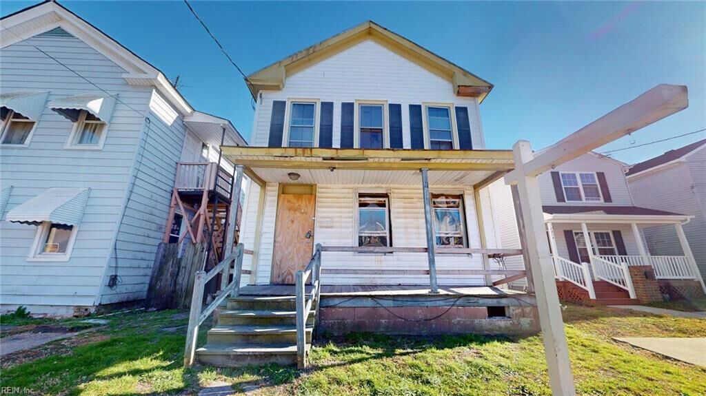 Property Photo: 1318 18th St VA 23324