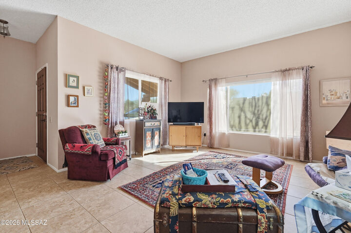 Property Photo:  1432 W Camino Alicante  AZ 85622 