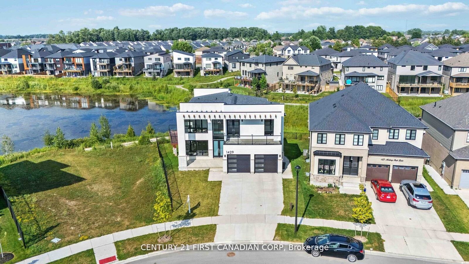 Property Photo:  1429 Medway Park Drive  ON N6G 0Z6 