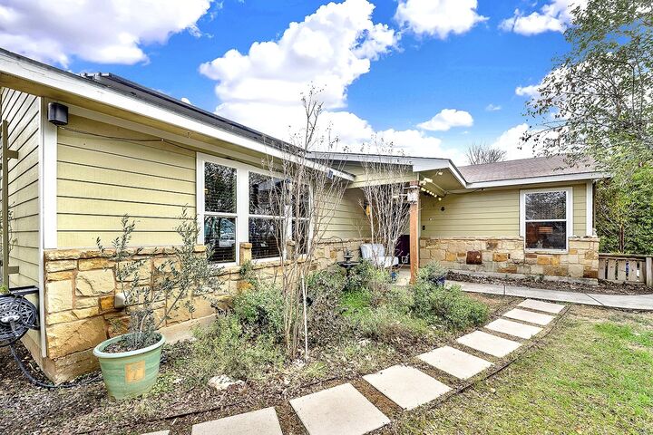 Property Photo:  117 S Wilson Street  TX 78666 