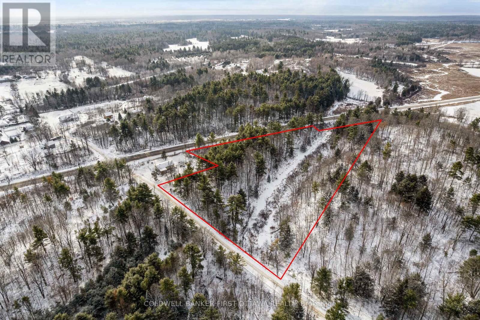 Property Photo:  115 Doran Road  ON K7H 3C7 