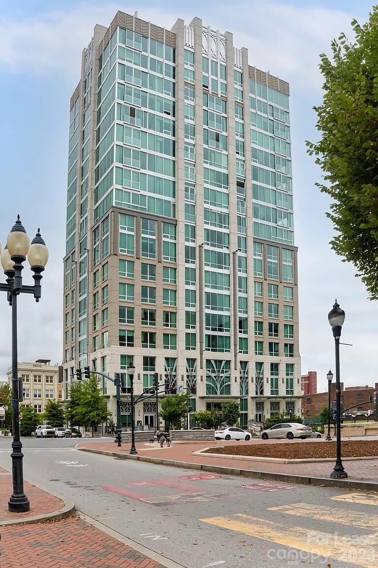 Property Photo:  7 Patton Avenue 1405  NC 28801 