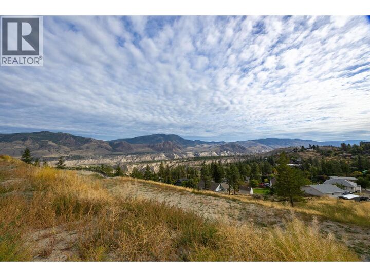 1186 Crestwood Drive — photo 1
