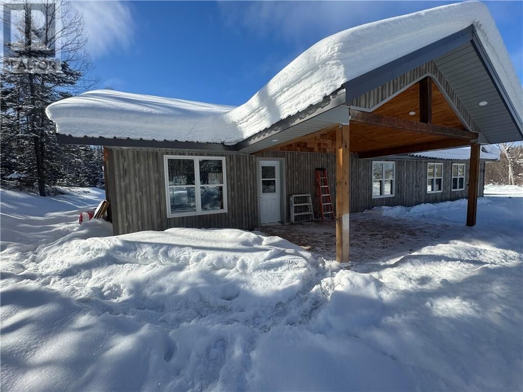 Photo de la propriété: 8707 Highway 535 N ON P0M 2G0