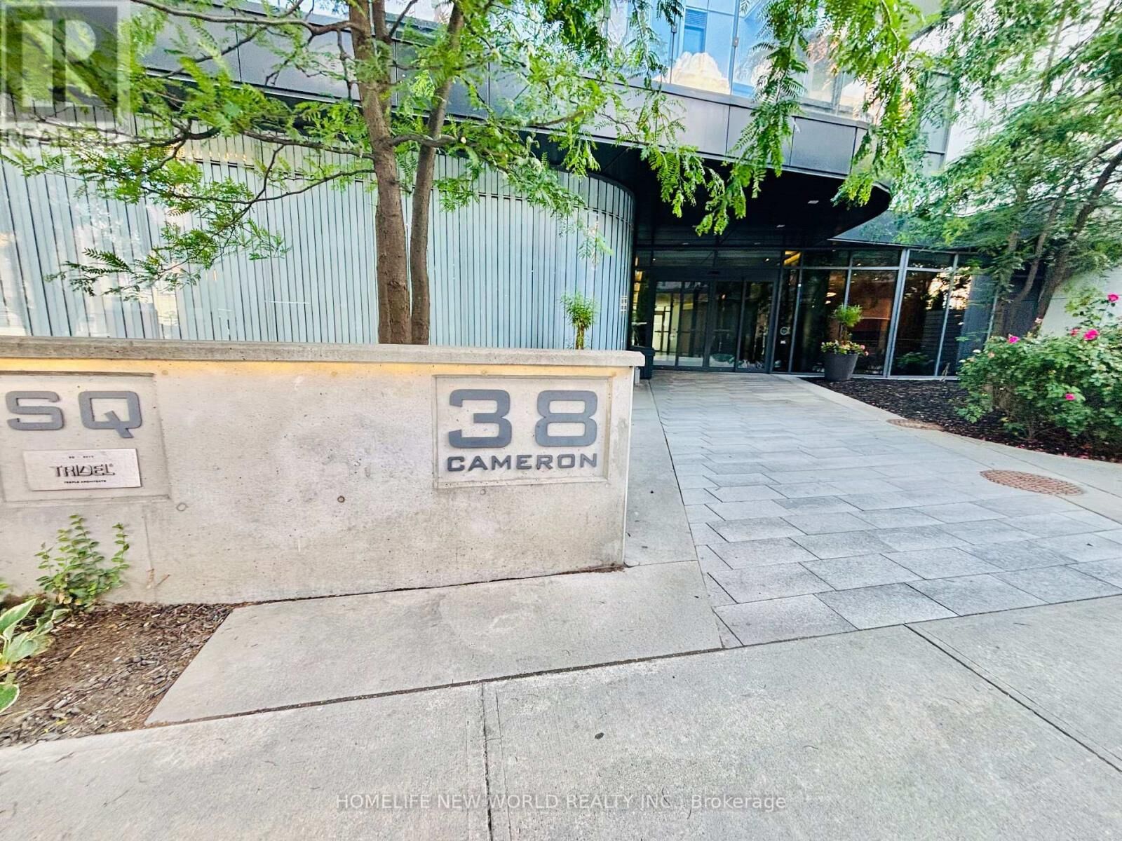 Property Photo:  38 Cameron Street 423  ON M5T 0C3 