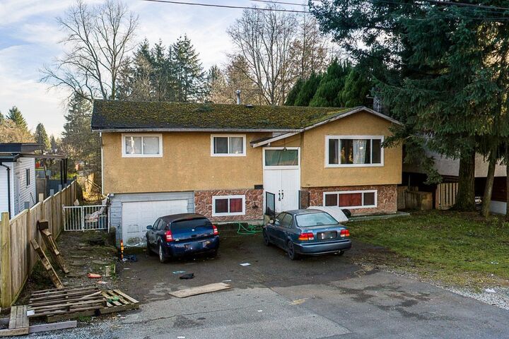 Property Photo: 12788 102 Avenue BC V3V 3E5