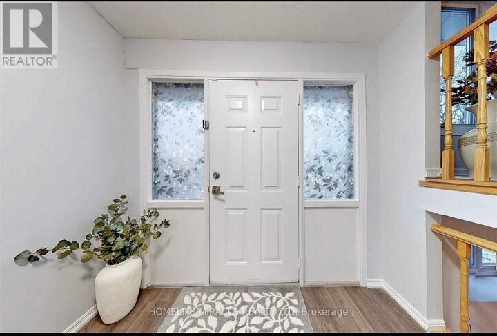 Property Photo: 22 Renfield Crescent ON L1P 1B4